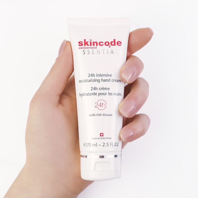 Skincode 24h Intensive Moisturizing Hand Cream mang đến kết quả nhanh chóng.