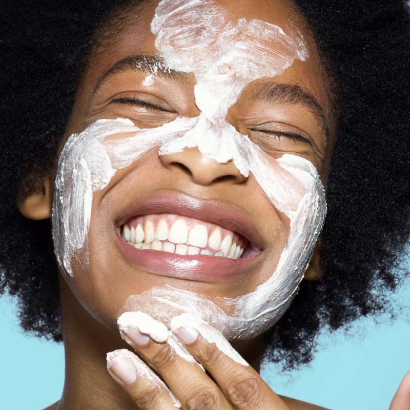 Bôi kem chống nắng đúng cách sẽ giúp tăng hiệu quả bảo vệ da.