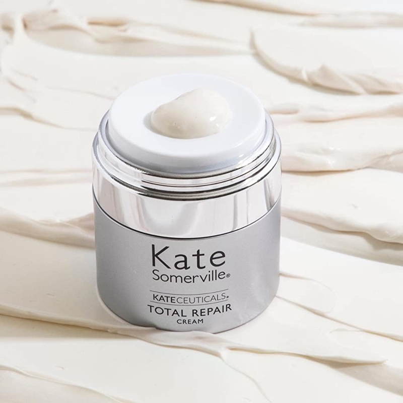 KateCeuticals Total Repair Cream cho da mịn màng ngay từ lần đầu tiên.