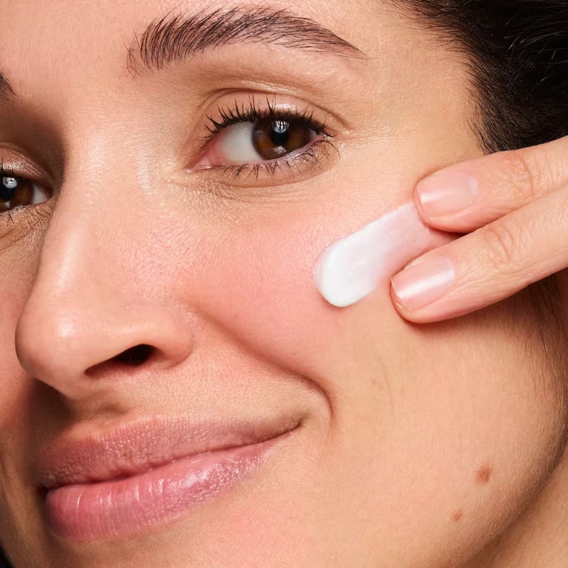 Loại kem dưỡng da ban đêm chống lão hóa tốt nhất phụ thuộc vào làn da của bạn. 