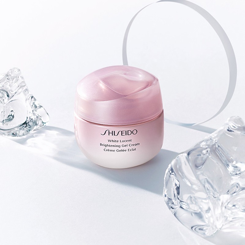 Shiseido White Lucent Brightening Gel Cream chứa các phức hợp mạnh mẽ.