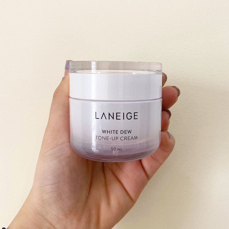 Laneige White Dew Tone-up Cream được chiết từ những thành phần thiên nhiên quý giá.