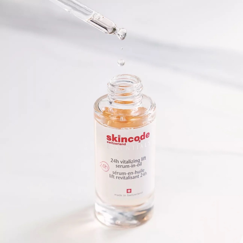 Skincode 24h Vitalizing Lift Serum In Oil đã được kiểm tra da liễu tại Thụy Sĩ.