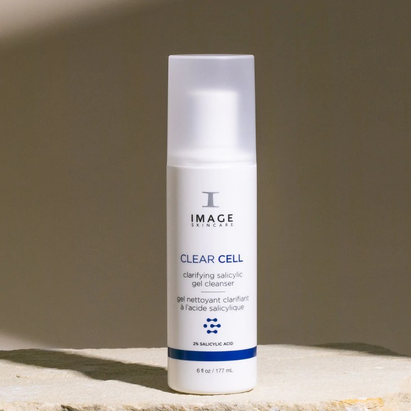 Image Clear Cell Salicylic Gel Cleanser giúp kiềm dầu, giảm mụn và tránh tình trạng bí tắc cho lỗ chân lông.