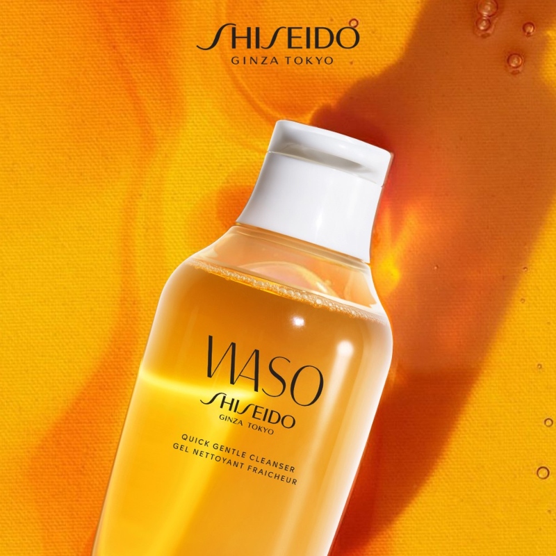 Shiseido Waso Quick Gentle Cleanser có kết cấu dạng gel sánh mịn như mật ong.